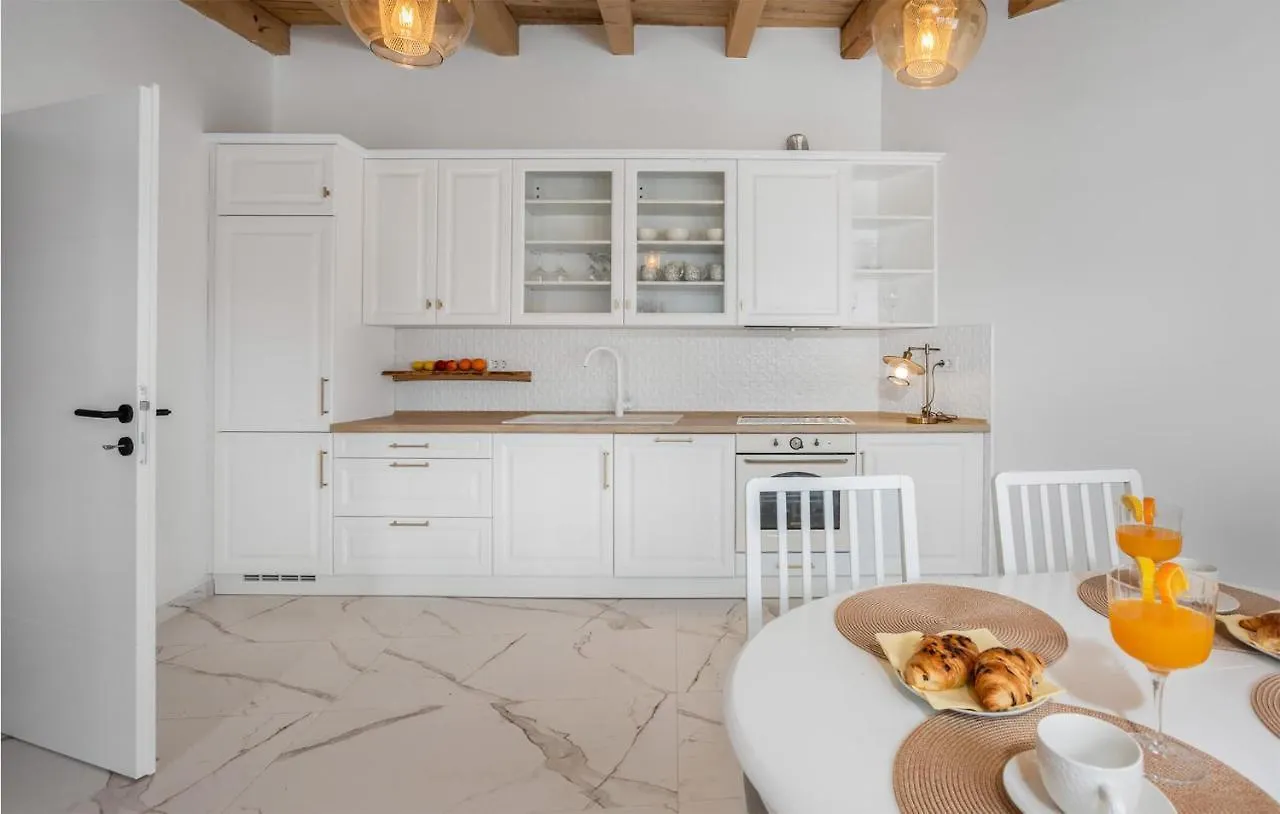 Nice Home In Dramalj With Wi-Fi Tatil Evi